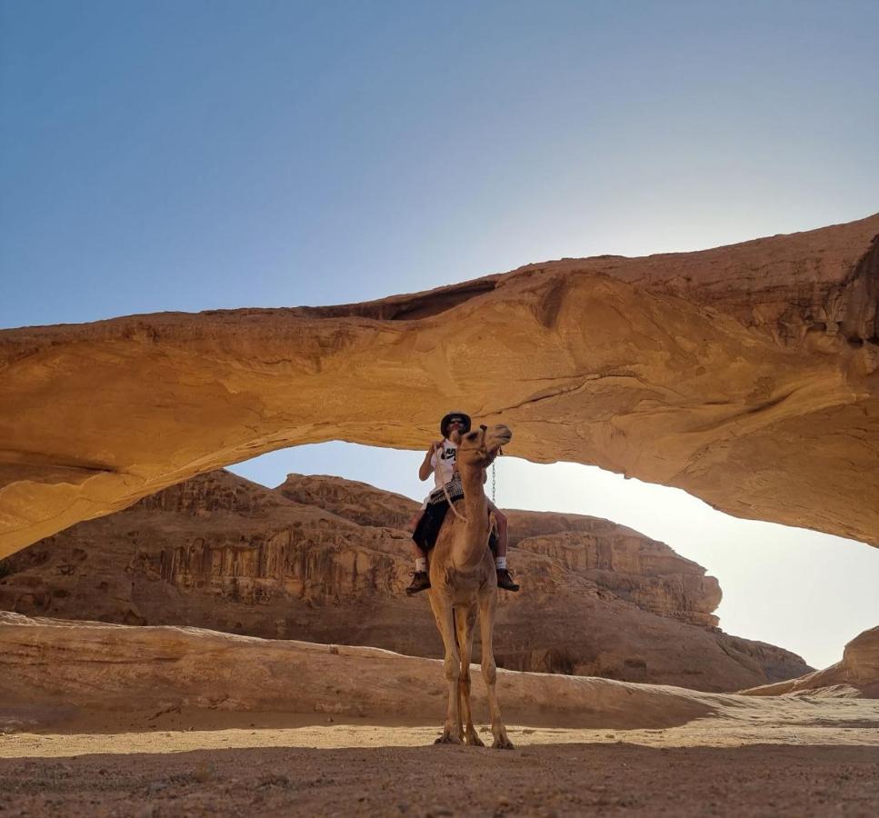 Amanda Luxury Camp Hotel Wadi Rum Ngoại thất bức ảnh
