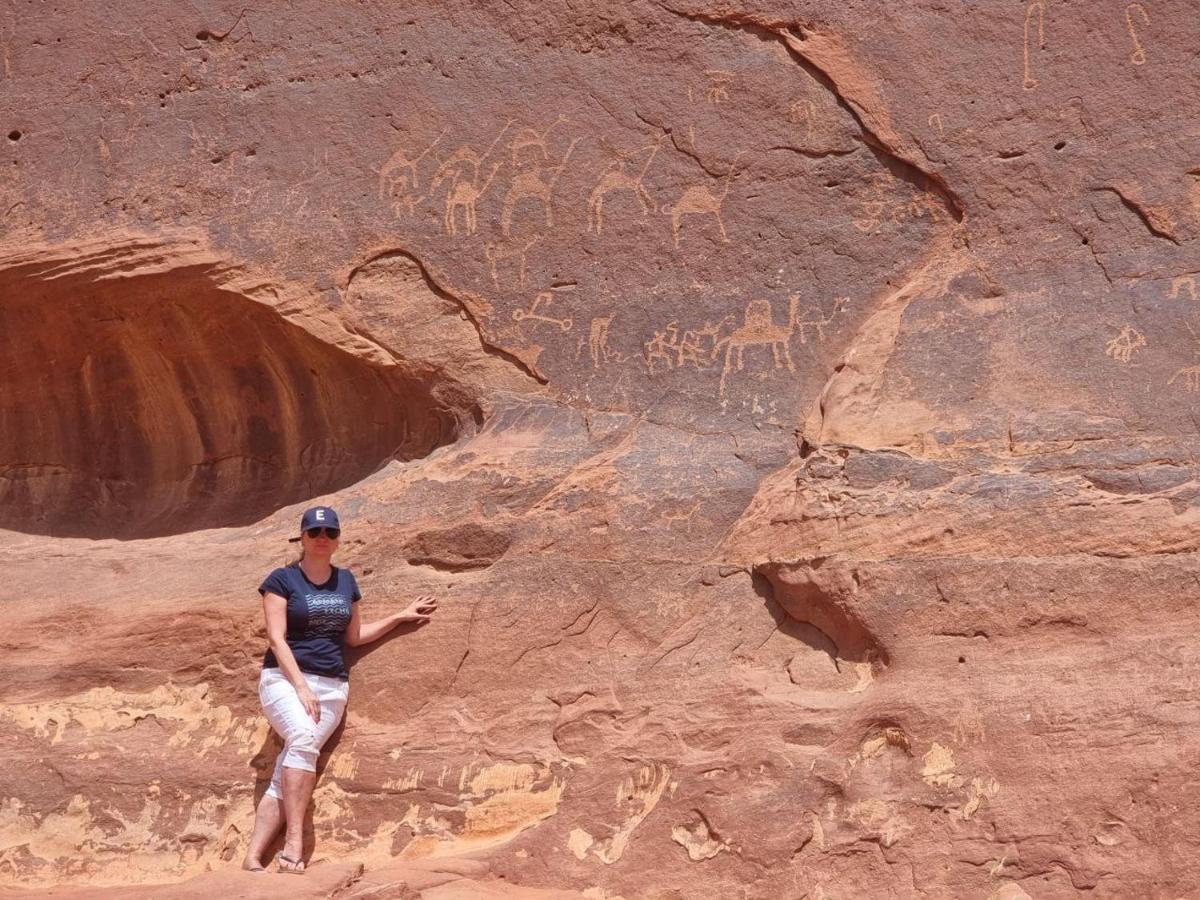 Amanda Luxury Camp Hotel Wadi Rum Ngoại thất bức ảnh