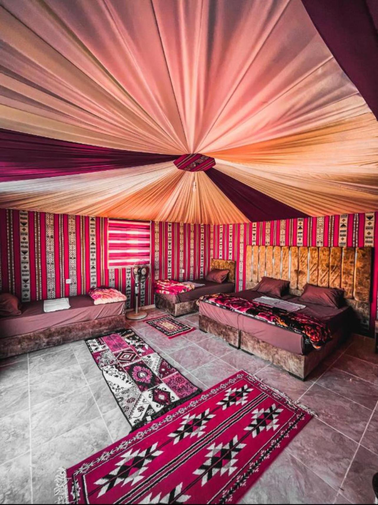 Amanda Luxury Camp Hotel Wadi Rum Ngoại thất bức ảnh
