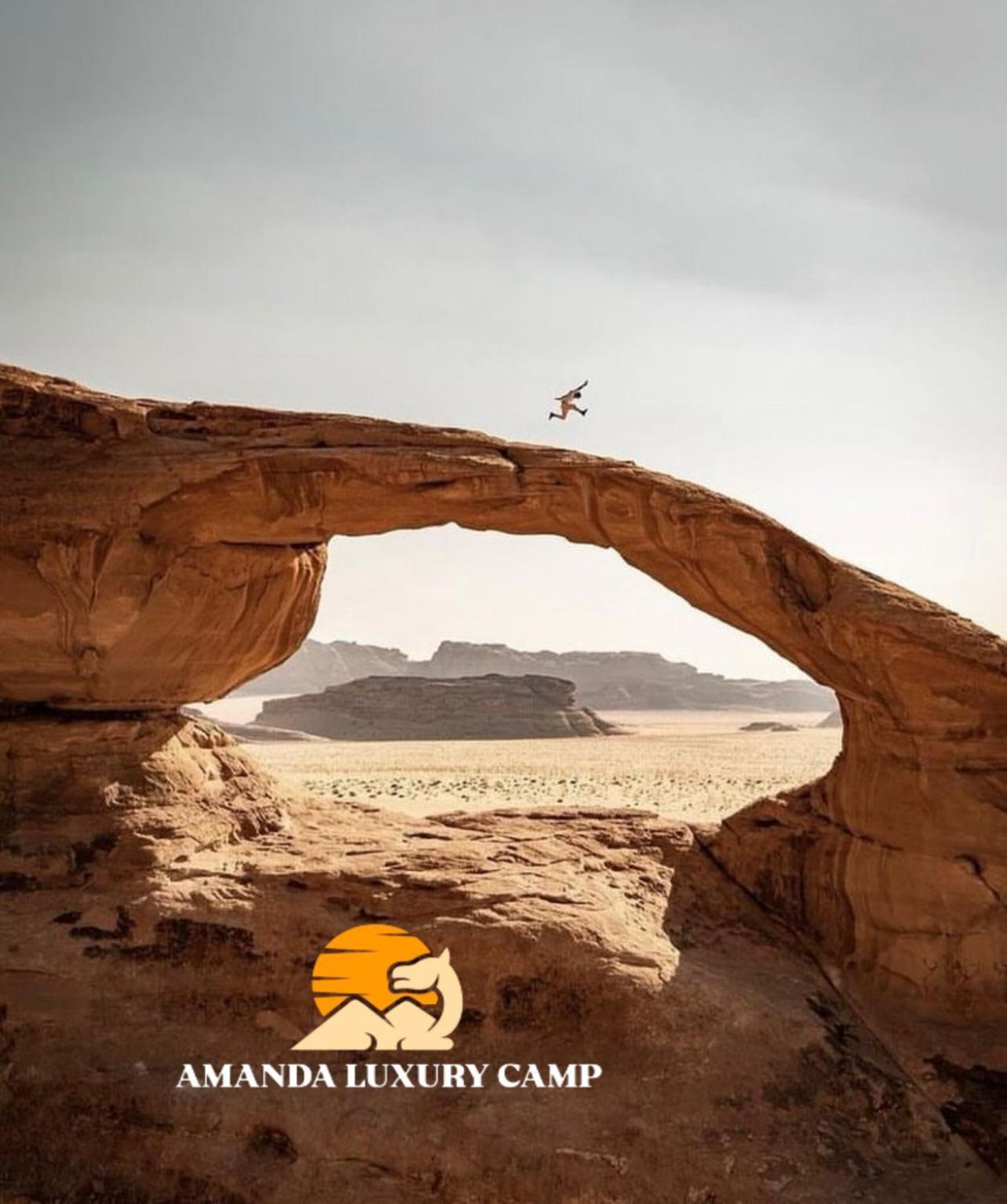 Amanda Luxury Camp Hotel Wadi Rum Ngoại thất bức ảnh